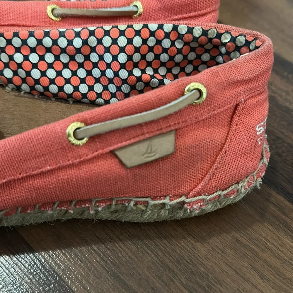 Coral Sperry Top Sider Katama Canvas Shoes Size Women’s 7.5- In great condition